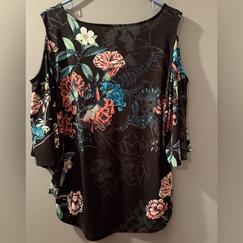 Eci Women's Sz L Butterfly PeekabooShoulder 3/4 Sleeve Floral Blouse - Picture 2 of 5